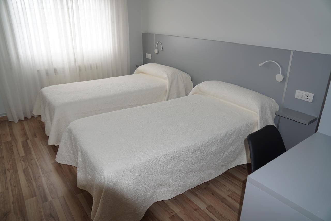 Pension Perez Portomarín Extérieur photo